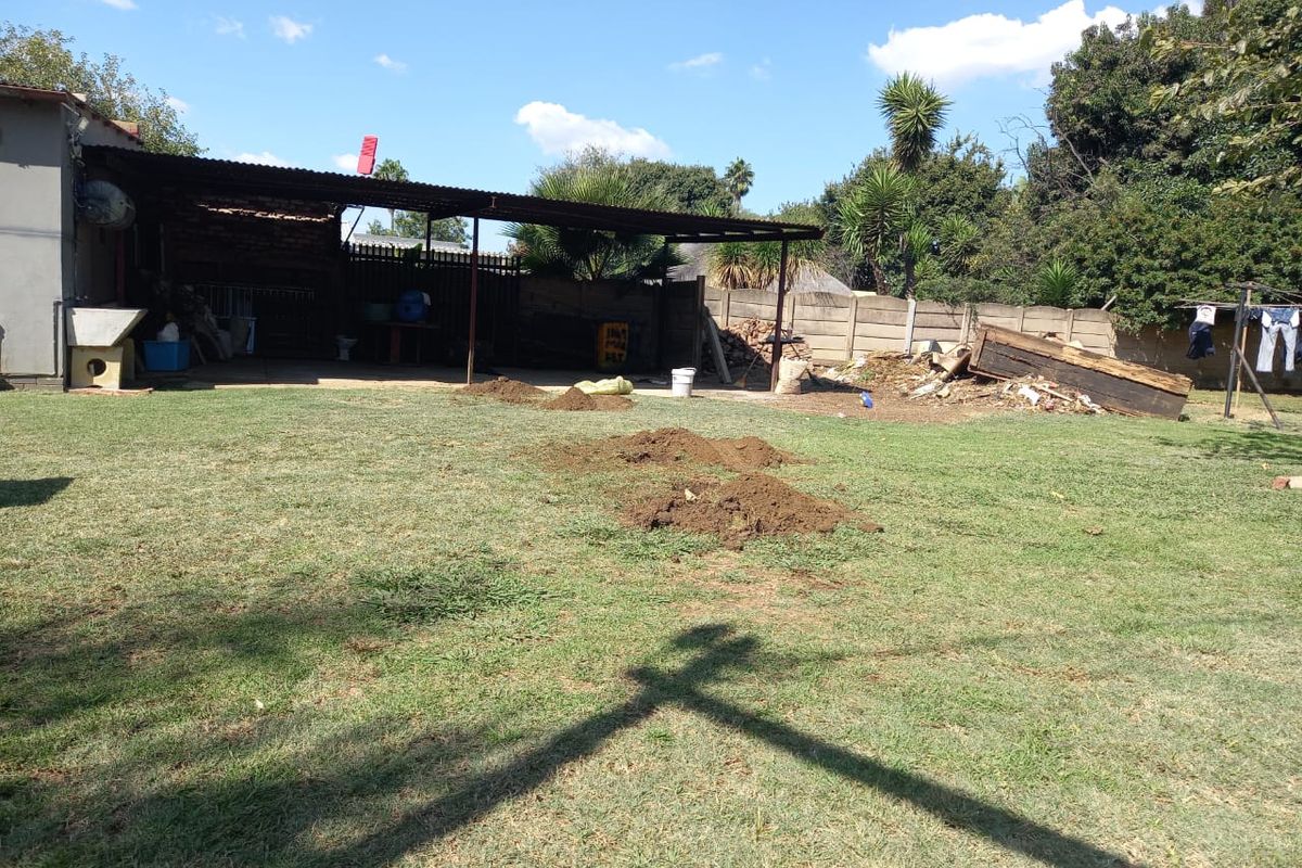 INVESTMENT PROPERTY FOR SALE  - Photo 2
