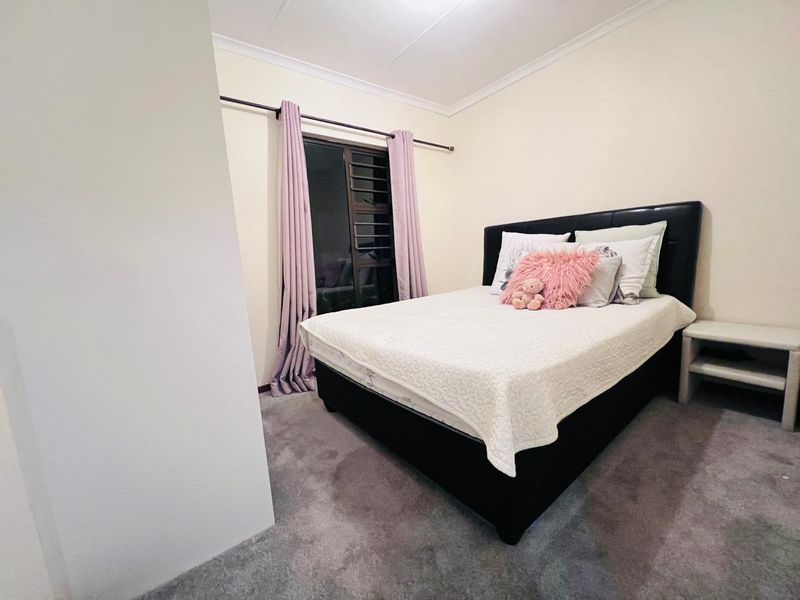 Spacious Broadacres Townhouse for Rent - Photo 10