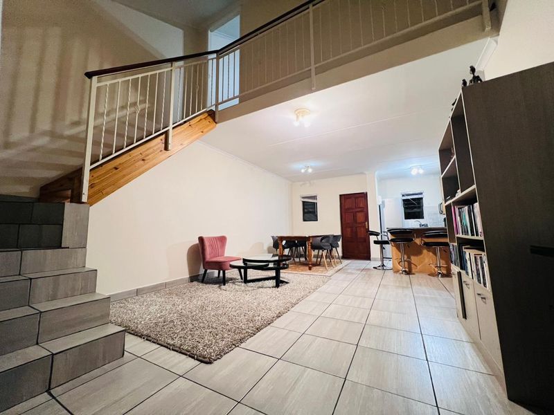 Spacious Broadacres Townhouse for Rent - Photo 3