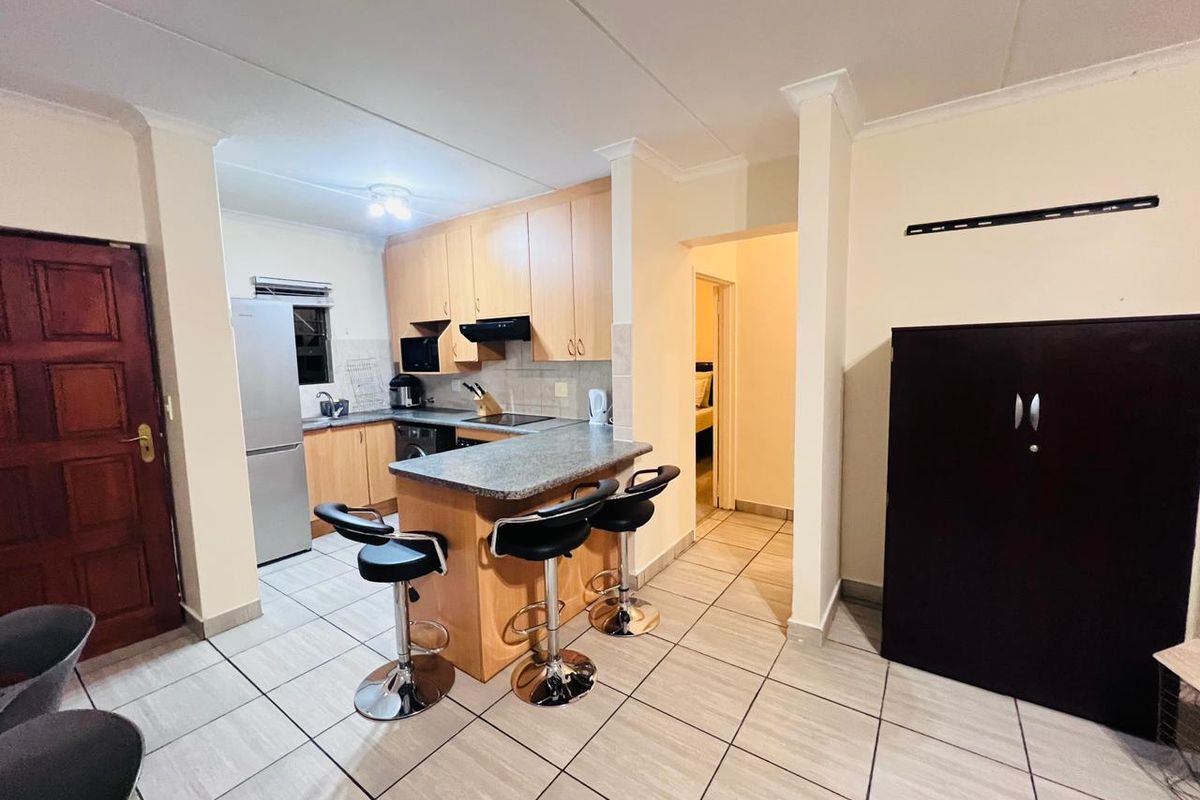 Spacious Broadacres Townhouse for Rent - Photo 5