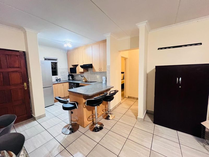 Spacious Broadacres Townhouse for Rent - Photo 5