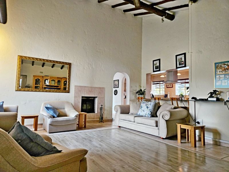 Absolutely Stunning 4-Bedroom Family Home in a Highly Sought-After Area - Photo 3