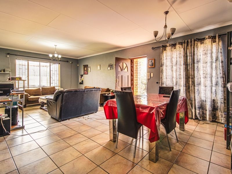Ticks All the Boxes – Your Ideal Family Home - Photo 10
