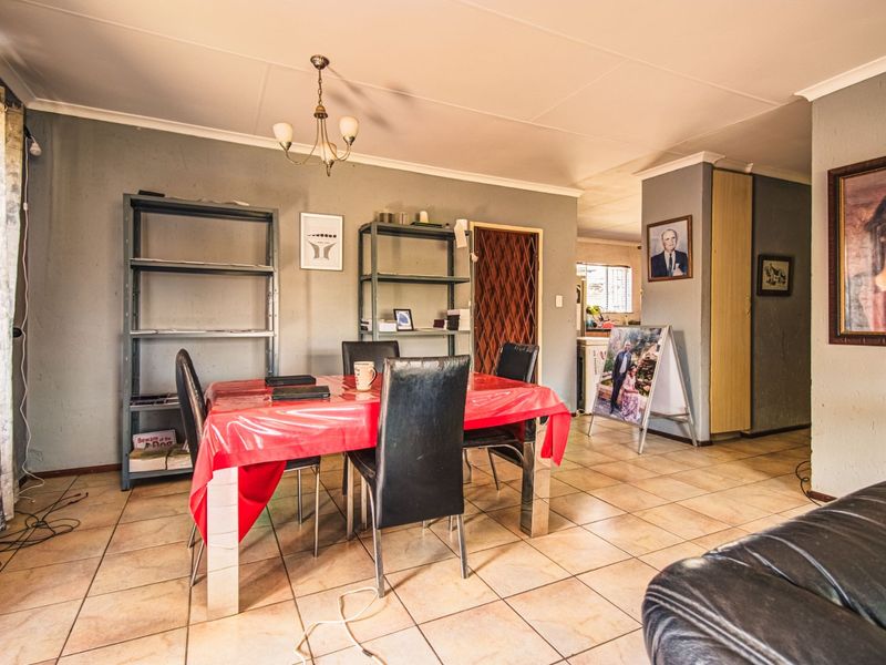 Ticks All the Boxes – Your Ideal Family Home - Photo 9