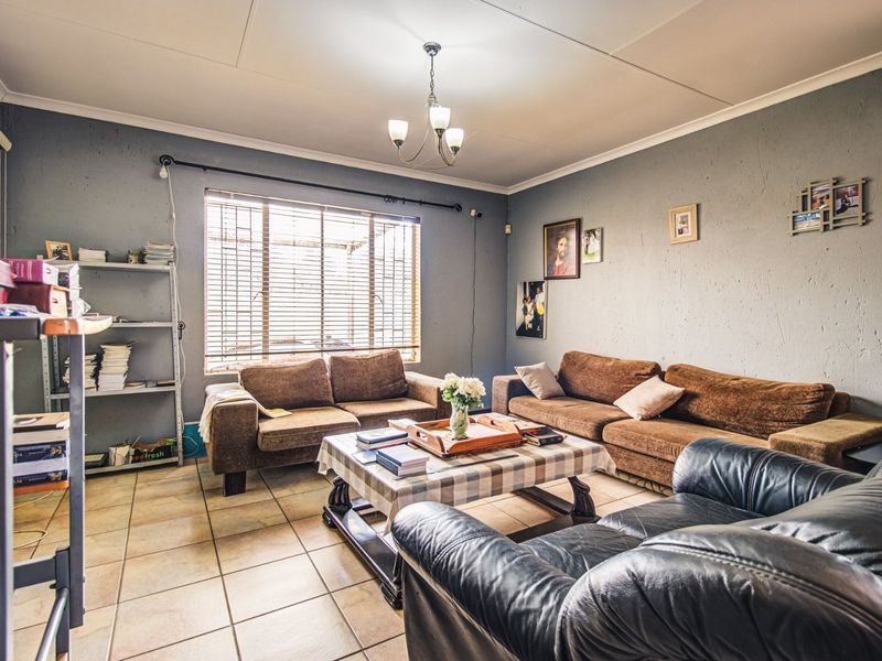 Ticks All the Boxes – Your Ideal Family Home - Photo 7