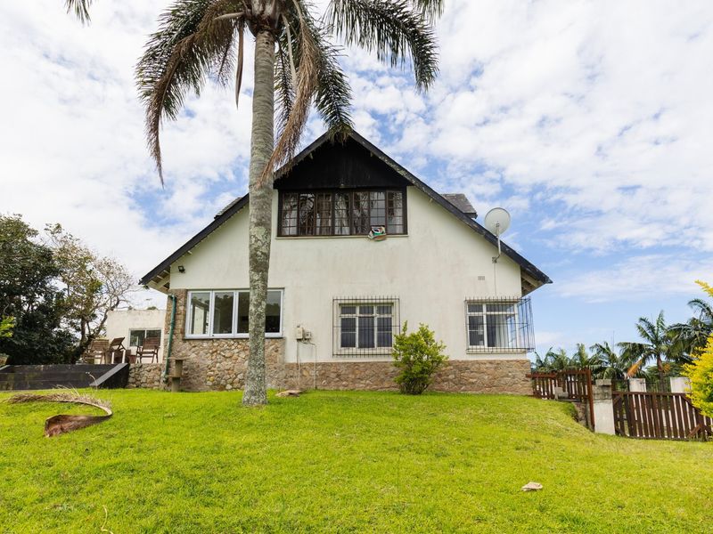 Unique And Distinctive Property - Photo 3