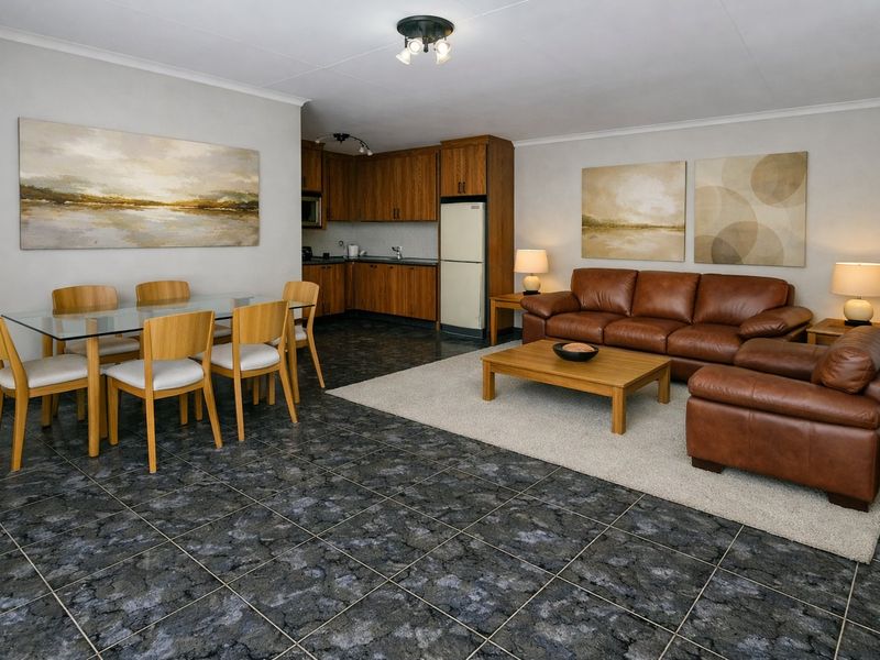 6 Bedrooms property for sale in Pretoria Gardens - Photo 10