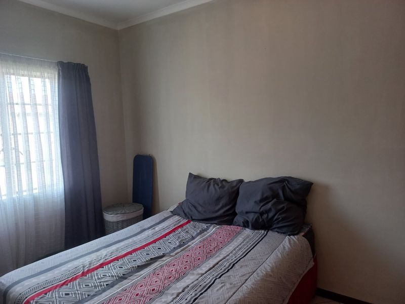 Modern 2-Bedroom Apartment for Sale in Mooikloof Ridge Estate – Pretoria East - Photo 10