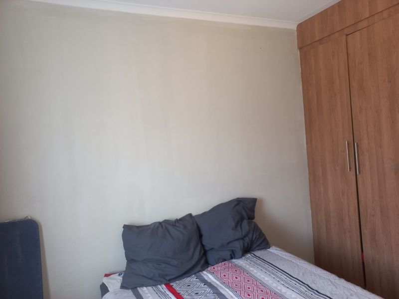 Modern 2-Bedroom Apartment for Sale in Mooikloof Ridge Estate – Pretoria East - Photo 6