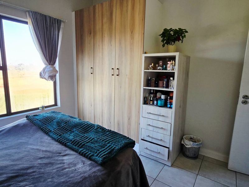 2 Bedroom 1 Bathroom Apartment For Rent in Green Park Lifestyle Estate - Photo 5