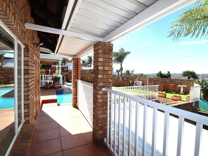 Spacious Four Bedroom Family Home for Sale in Emperors Estate - Photo 6