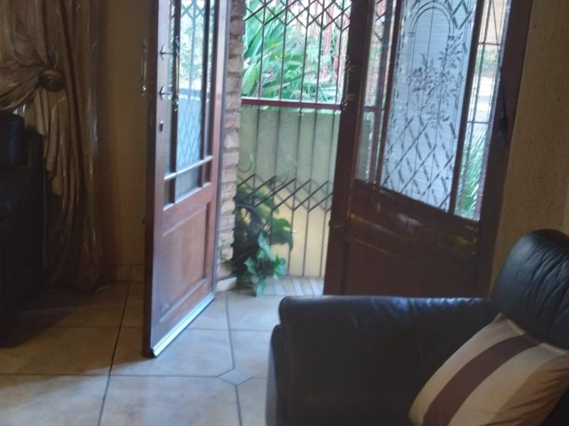 COZY FAMILY HOME IN ATTERIDGEVILLE EXT 6 – PERFECT FOR FIRST-TIME BUYERS - Photo 5