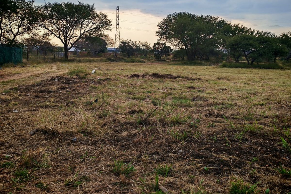 Vacant Land in a New Development - Built your own home! - Photo 3