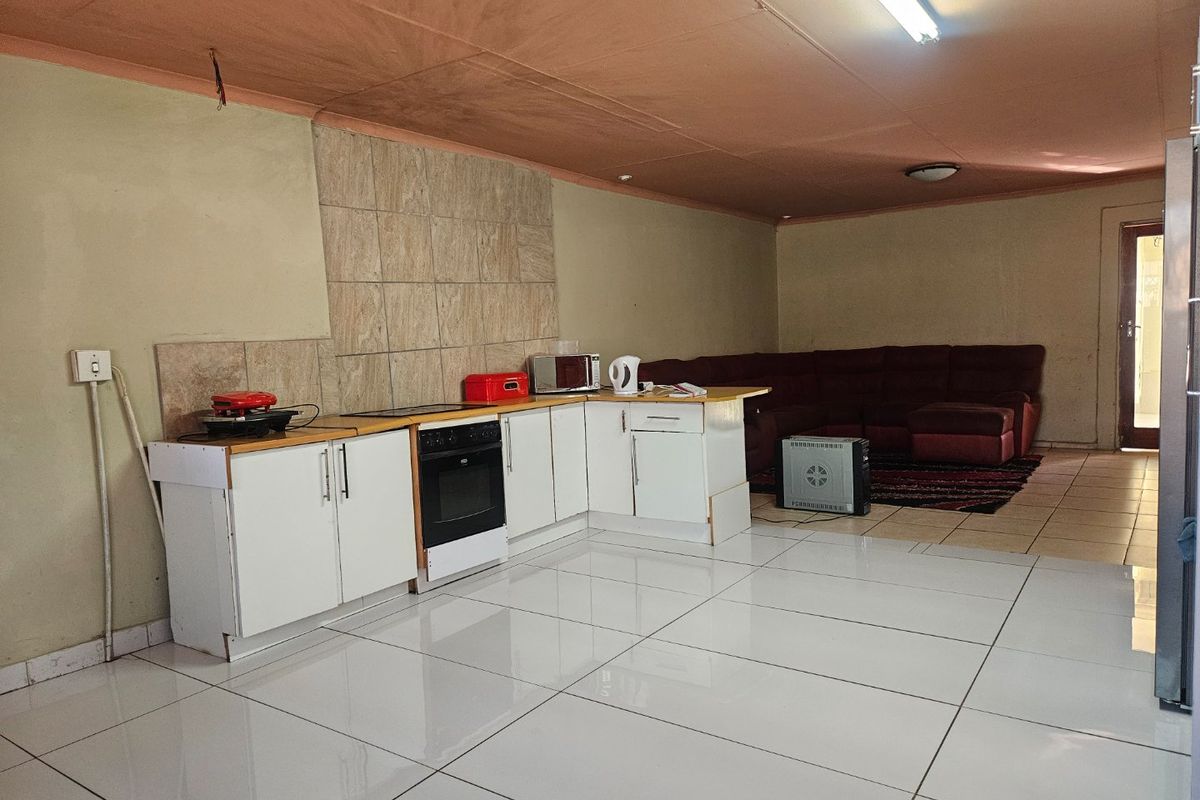 3 Bedroom house with cottage - Photo 5