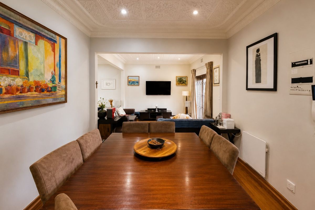 Primrose Hill family home with secure garden and fibre - Photo 3