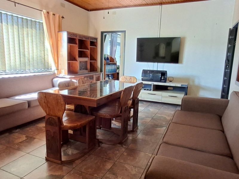 BEAUTIFUL FAMILY HOUSE WITH FLAT FOR SALE - Photo 7