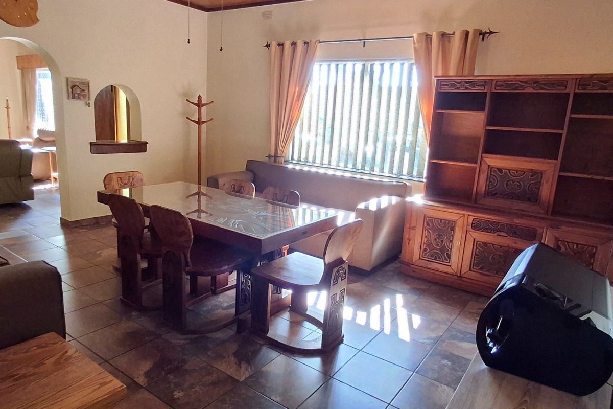 BEAUTIFUL FAMILY HOUSE WITH FLAT FOR SALE - Photo 5