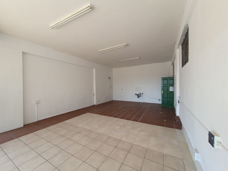 Premium Bluff Factory Retail Space for Lease - Photo 5