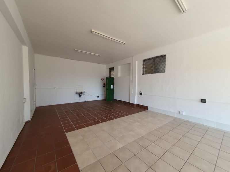 Premium Bluff Factory Retail Space for Lease - Photo 7
