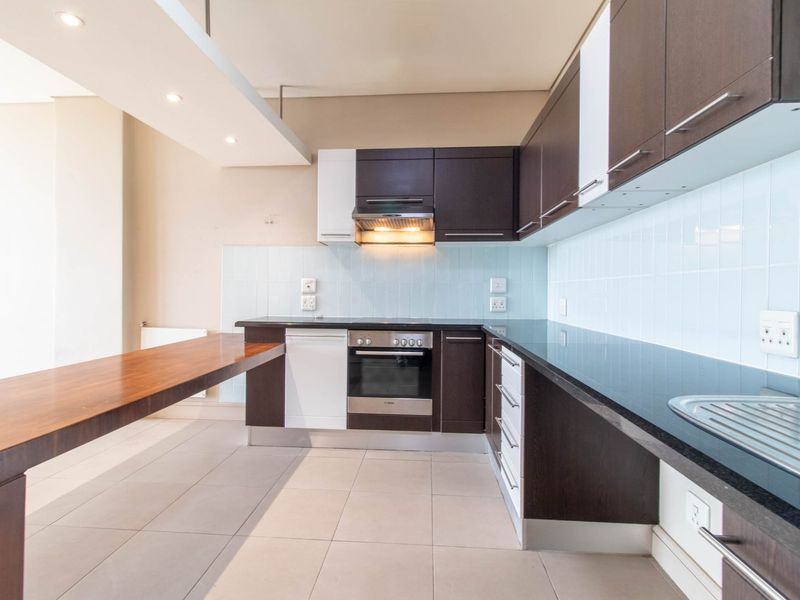 Rare North-Facing 2 Bedroom Apartment in Prime Bedford Square Position - Photo 1