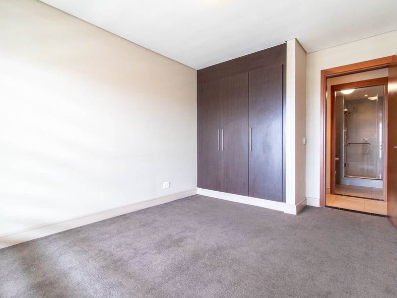 Rare North-Facing 2 Bedroom Apartment in Prime Bedford Square Position - Photo 10