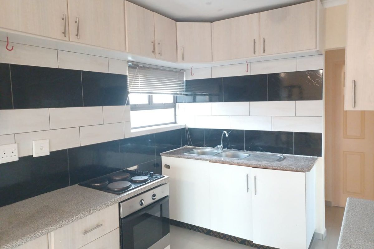 2 Bedroom Granny cottage for rent in Brighton Beach R7000pm - Photo 4