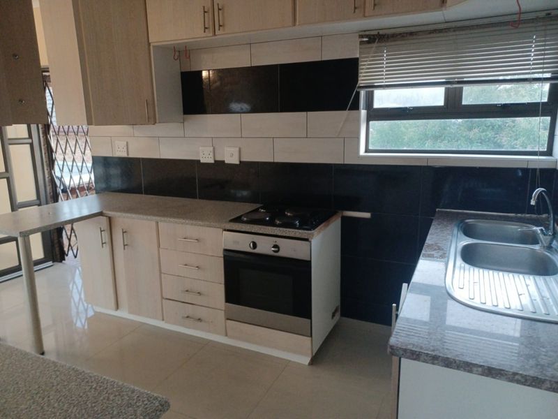 2 Bedroom Granny cottage for rent in Brighton Beach R7000pm - Photo 7
