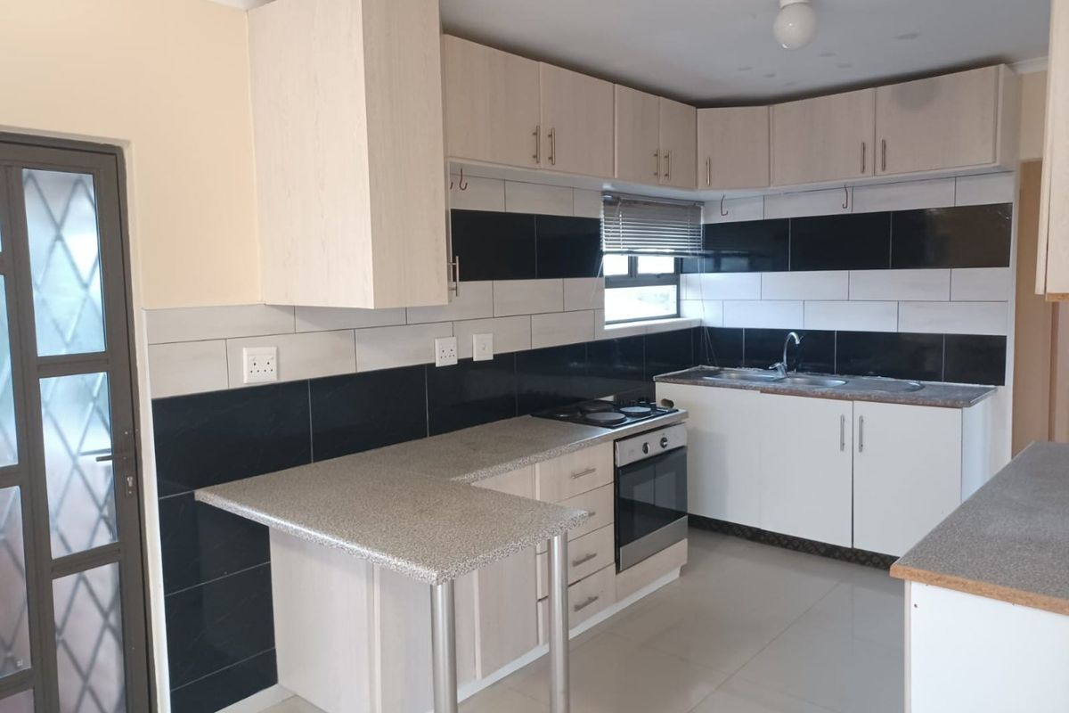 2 Bedroom Granny cottage for rent in Brighton Beach R7000pm - Photo 5