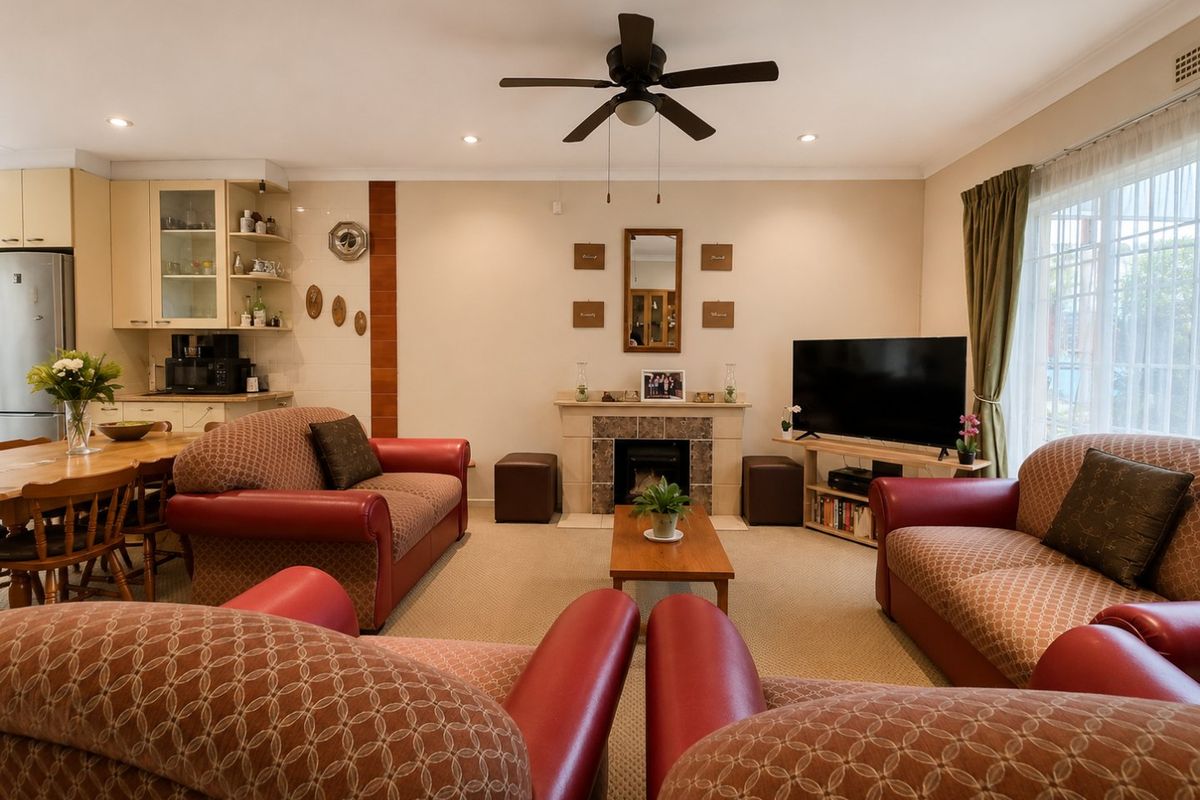 Family Haven in Woodmere with Beautiful Garden - Photo 4