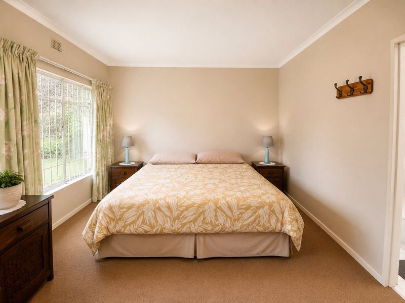 Family Haven in Woodmere with Beautiful Garden - Photo 9