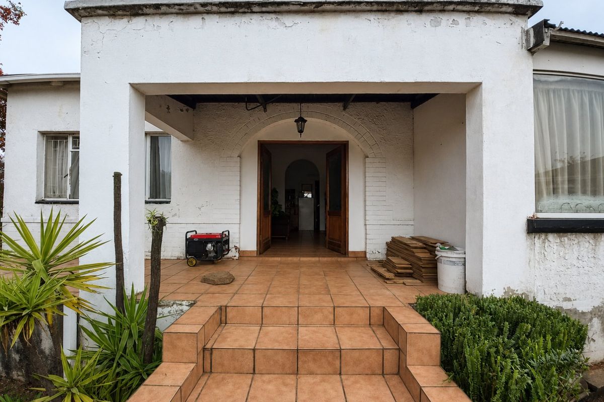 Germiston charmer with flatlet and large Garden. - Photo 2