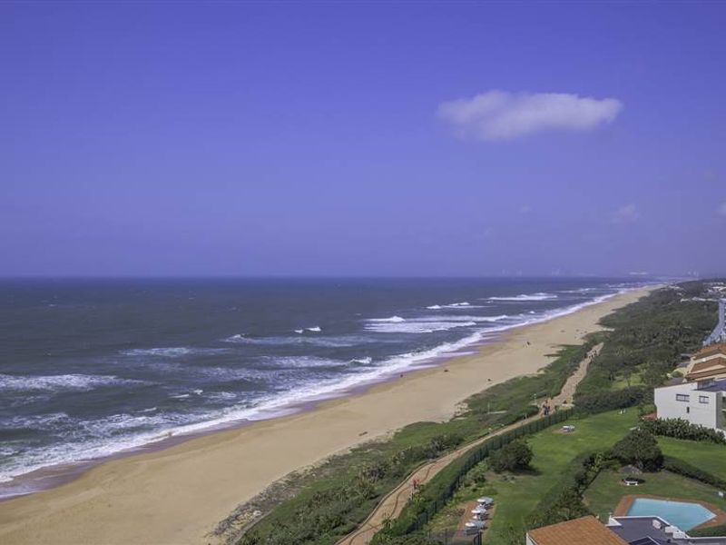 SIMPLY STUNNING!!!  - Photo 1