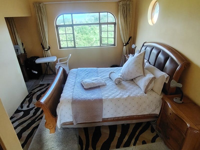 6 BEDROOM HOUSE IN BAYSVILLE  - Photo 4