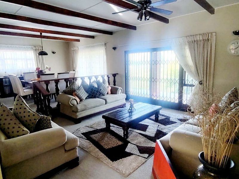 6 BEDROOM HOUSE IN BAYSVILLE  - Photo 10