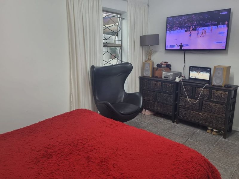 3 Bedroom Home for Sale in Belhar - Photo 10