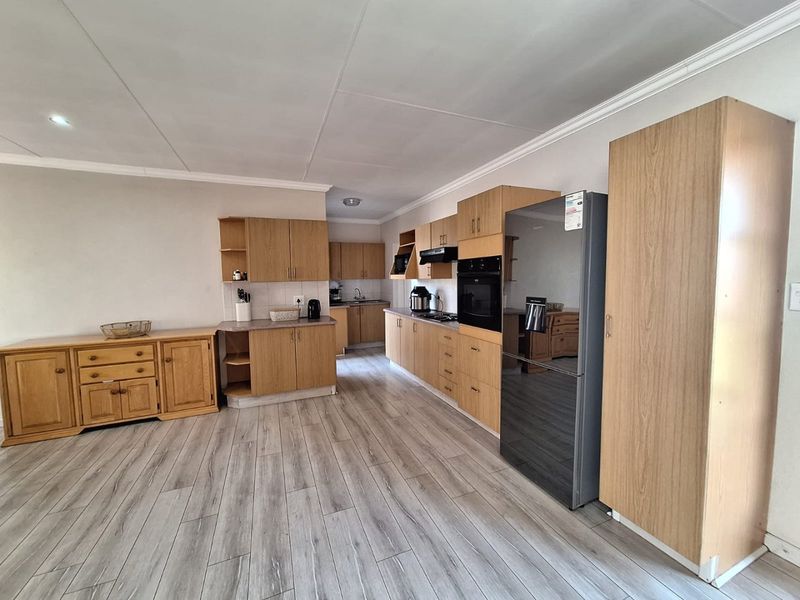 RETIREMENT LIVING - THREE RIVERS EAST - VEREENIGING - Photo 4
