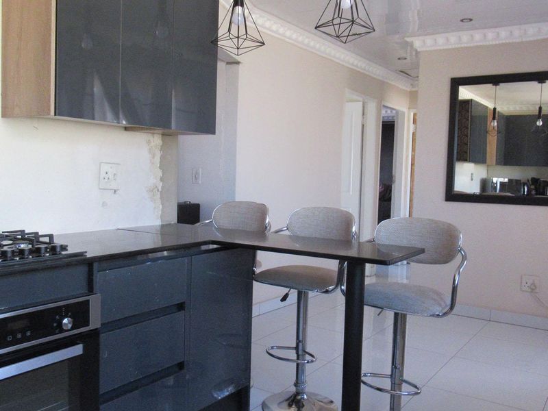 Spacious and Secure 3-Bedroom Family Home in Duduza - Photo 10