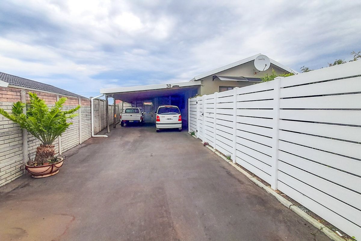 Two Separate Homes on One Erf – Ideal Dual-Living Opportunity - Photo 3