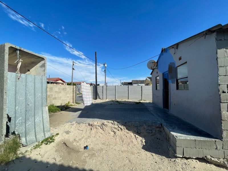 Small-Medium Family House - Photo 4