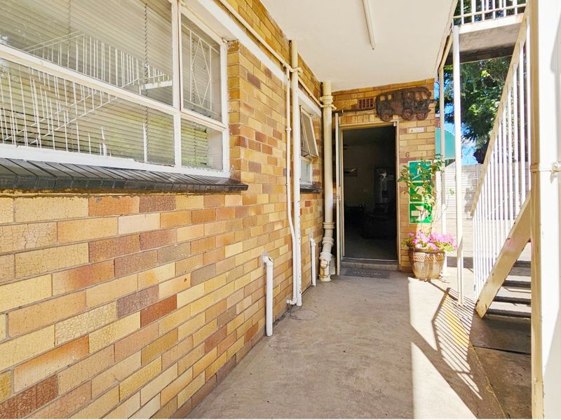 An exceptionally neat apartment in Peacehaven. - Photo 2