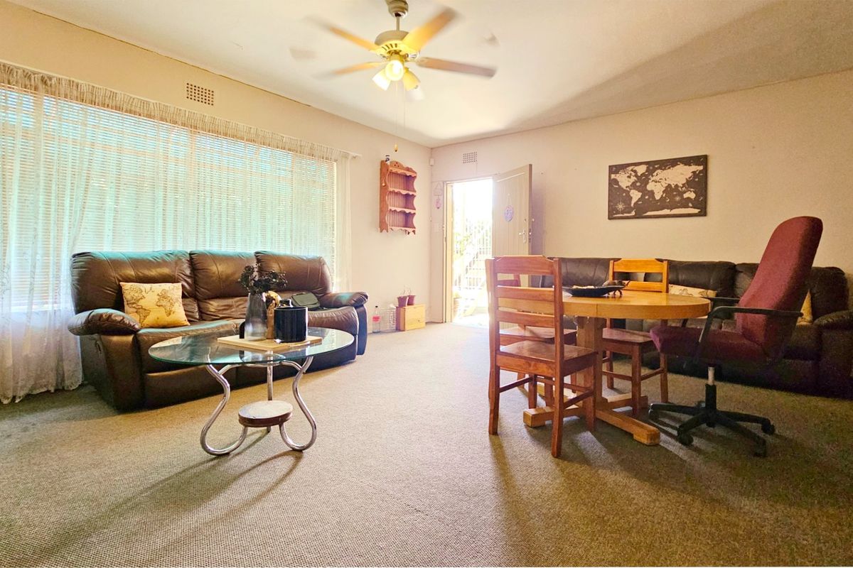 An exceptionally neat apartment in Peacehaven. - Photo 5
