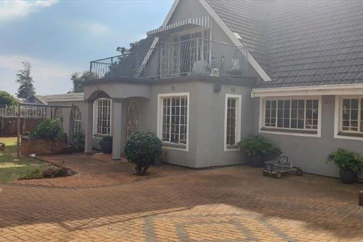 Comfortable and Well-Appointed Family Home - Photo 3