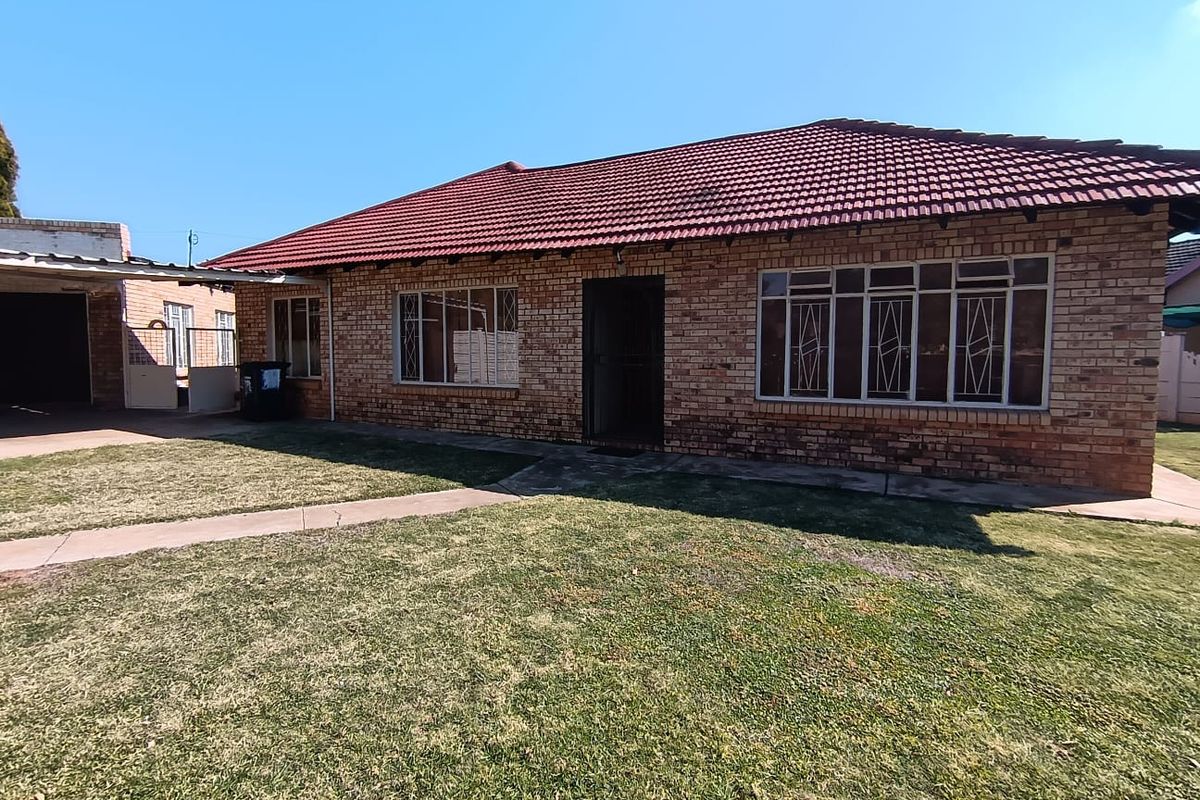 3 Bedroom house for sale in Stilfontein - Photo 3