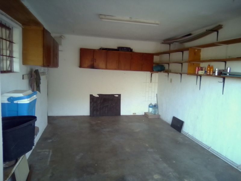 Ideal Lock up and Go Townhouse in Scottburgh  - Photo 3