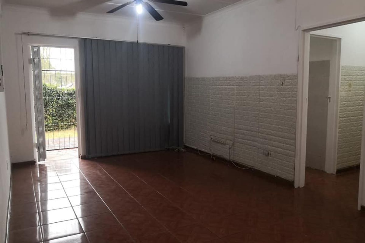 Spacious 2-Bedroom Simplex for Rent – Prime Location   - Photo 5