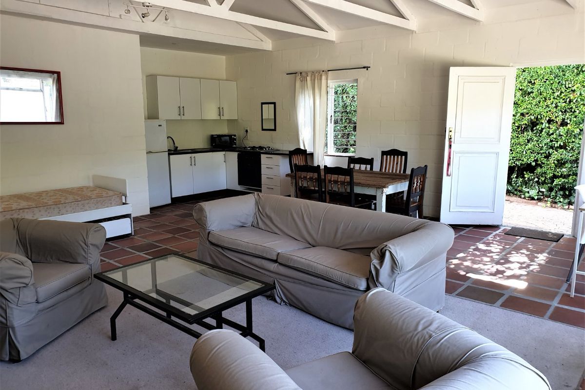Charming Furnished 1-Bedroom Retreat - Photo 3