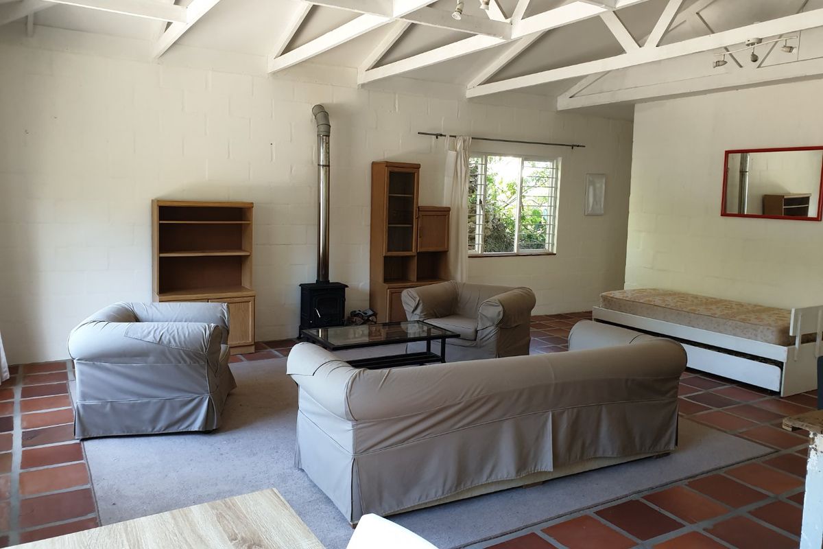 Charming Furnished 1-Bedroom Retreat - Photo 4