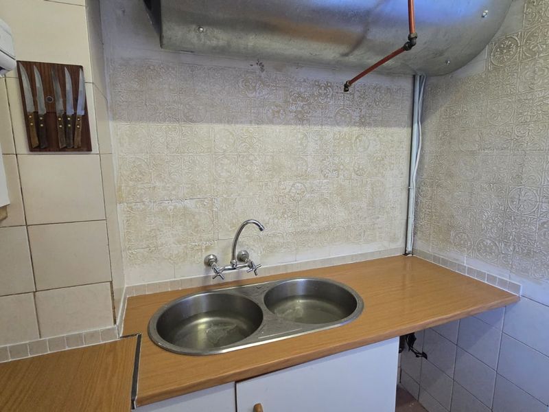 CUTE UNIT  -  RENT WITH OPTION TO BUY - Photo 7