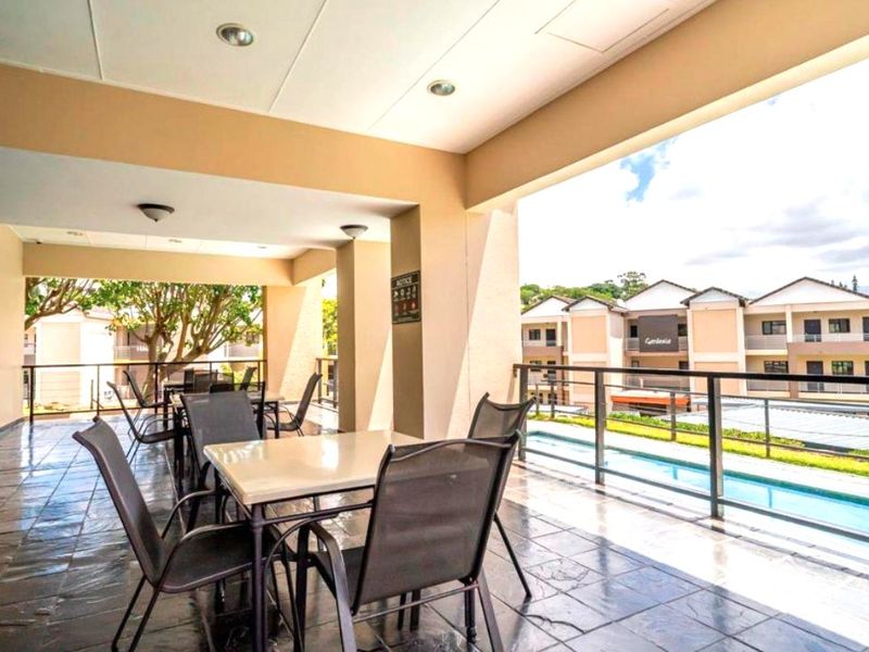 An immaculate penthouse - Westwood Estate Westville - Photo 2