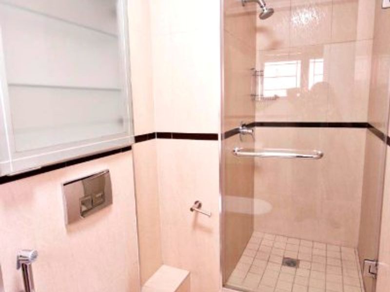 Immaculate Three Bed Modern Penthouse Apartment to Let in Sought after WESTWOOD ESTATE- Westville - Photo 9
